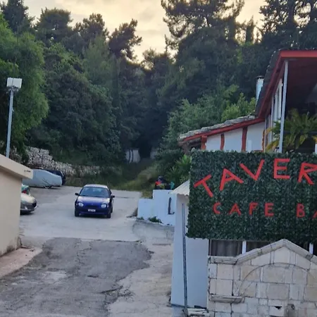 Rena * Agios Petros (Lefkada)
