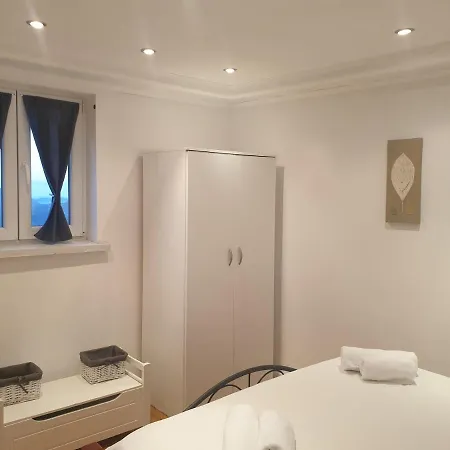 Rena * Ágios Pétros